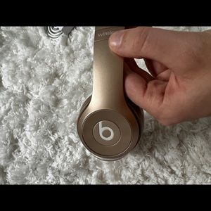 NEW Beats Solo 2 Headphones in Gold and White